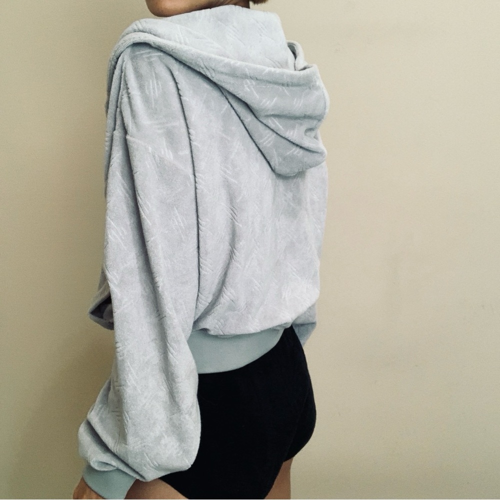 $138 Brand New Revolve Daily paper hoodie XL - Picture 9 of 14